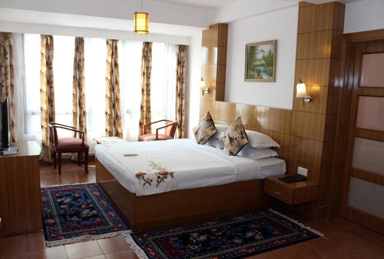 Hotel Tarayana Gangtok Esterno foto