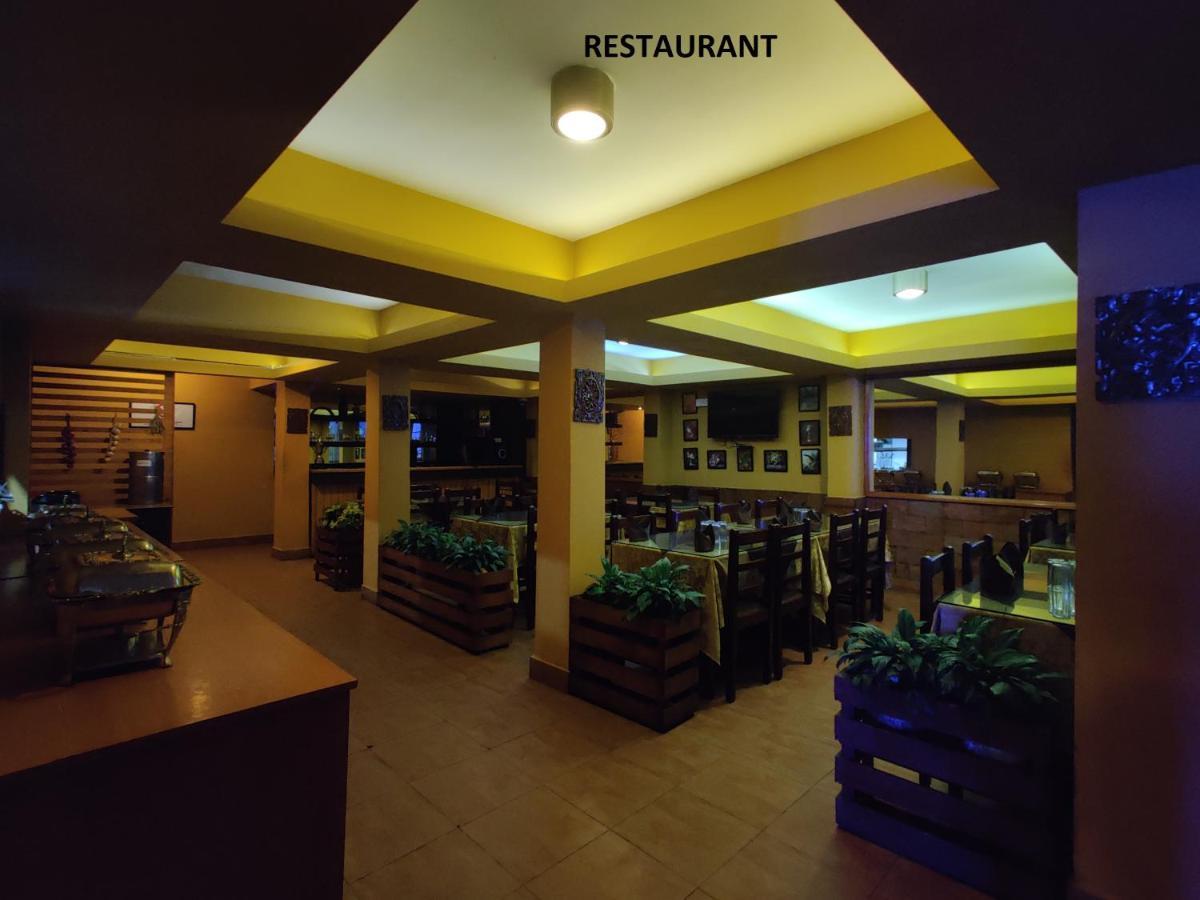 Hotel Tarayana Gangtok Esterno foto