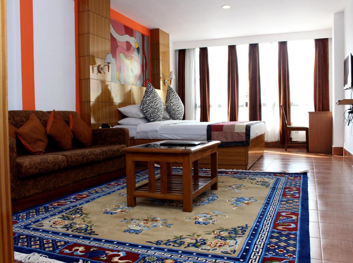 Hotel Tarayana Gangtok Esterno foto
