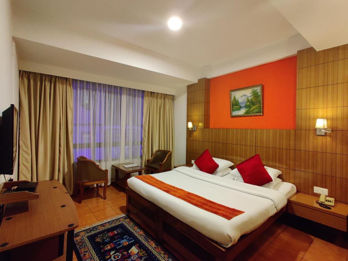 Hotel Tarayana Gangtok Esterno foto