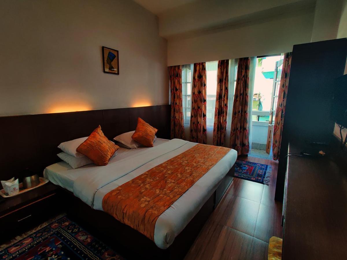 Hotel Tarayana Gangtok Esterno foto